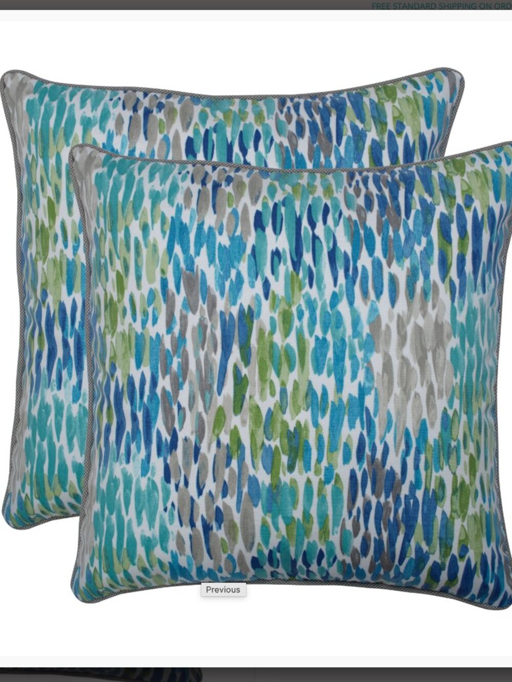 Pillow Perfect Indoor/Outdoor set of 8 cusions/pillows - Picture 4 of 10